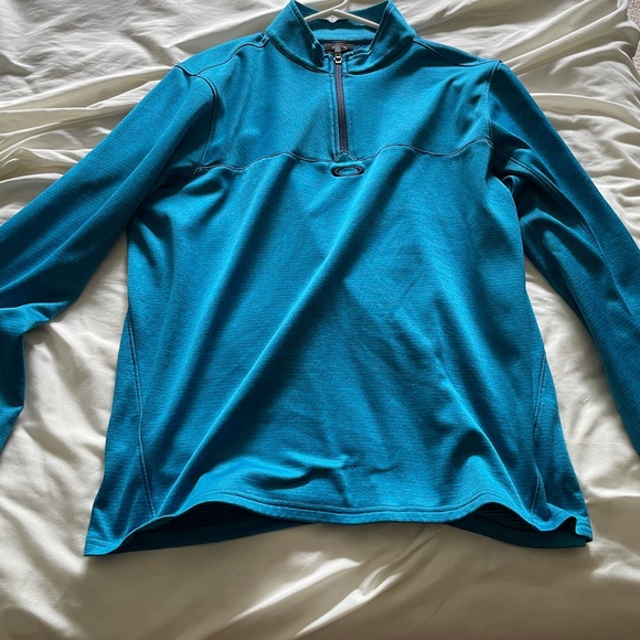 Oakley Other - Oakley sweater
